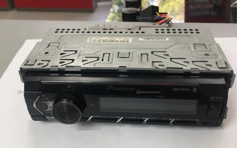 Автомагнитола  PIONEER MVH-S325BT