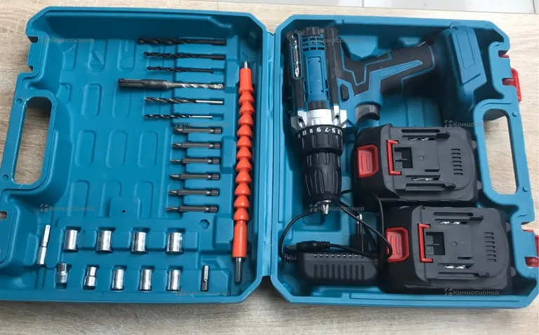 Дрель-шуруповёрт Makita 550DWE реплика