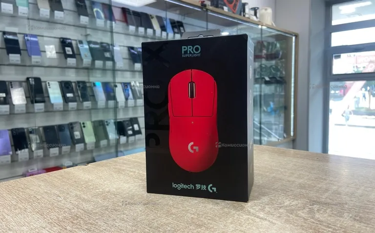 Мышка Logigitech Pro Superlight Red