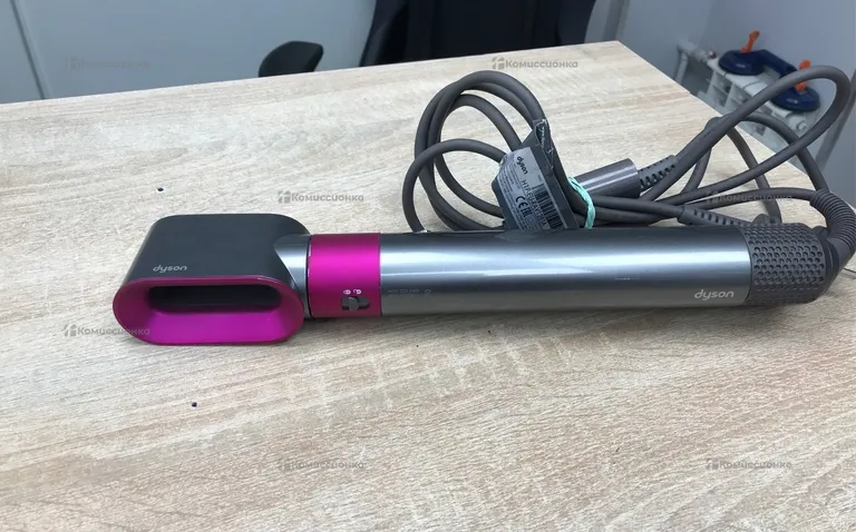 Стайлер Dyson HS01