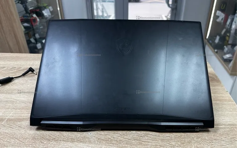 Ноутбук MSI Katana 17