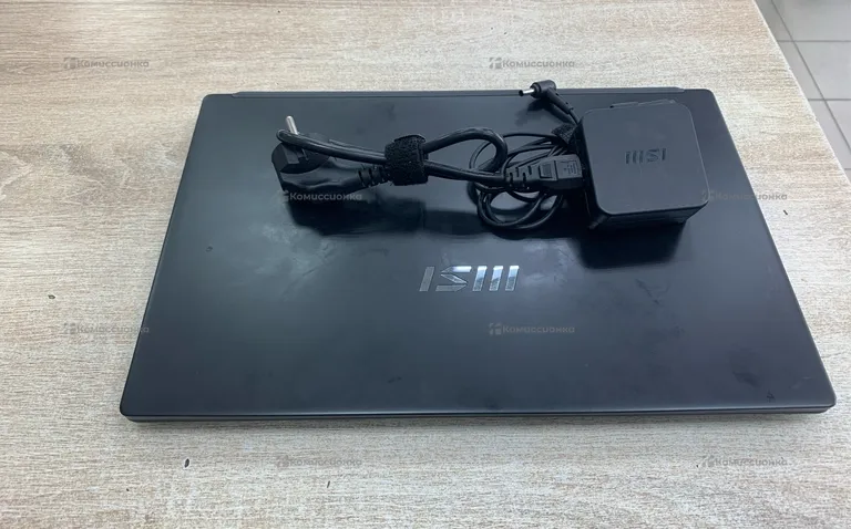 Ноутбук  MSI Modern 15 B11M