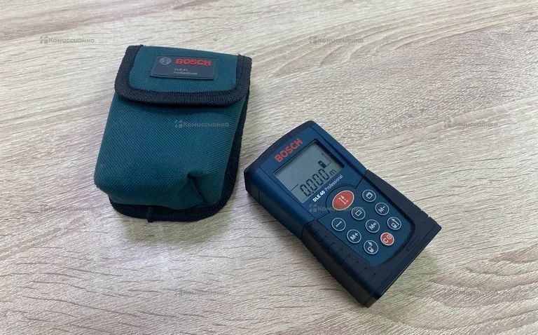Лазерный дальномер Bosch DLE 40