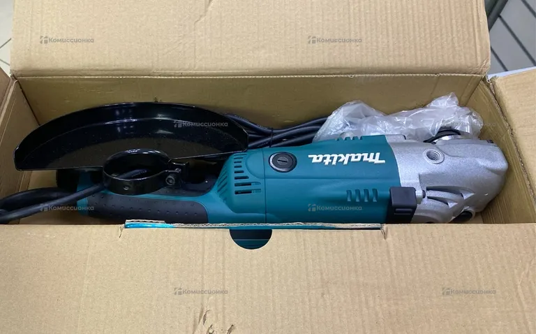 УШМ Makita 230mm GA9020.
