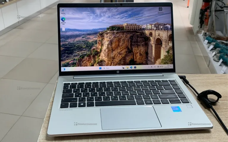Ноутбук HP pro book