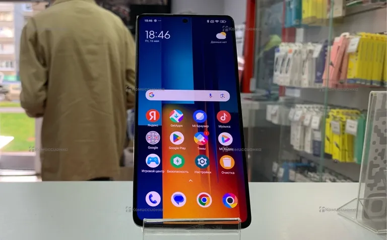 Xiaomi POCO F6 12/512Gb