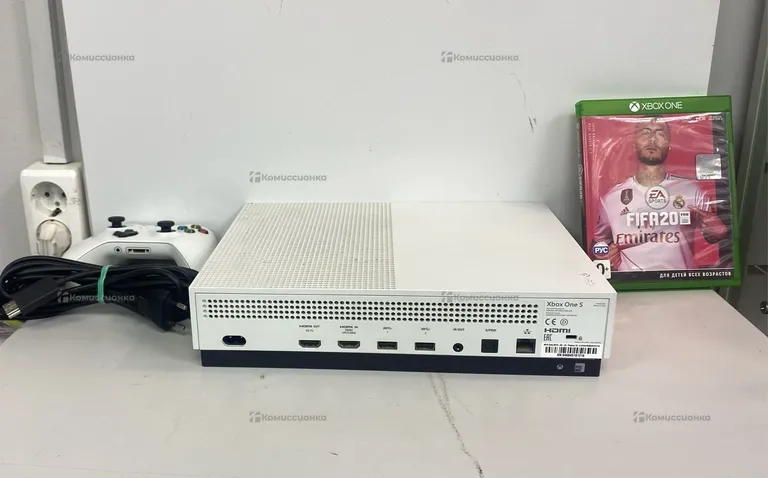 Приставка Xbox one s 1 ТБ с дисководом