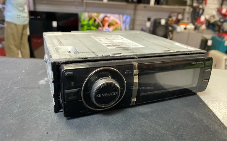 Автомагнитола  Kenwood KDC-6051U