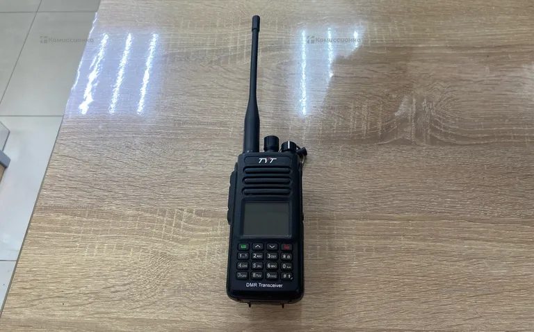 Рация  tyt md-uv390