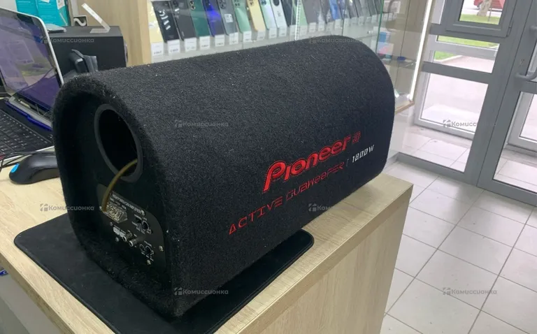 Колонка  сабвуфер Pioneer activ 1800w