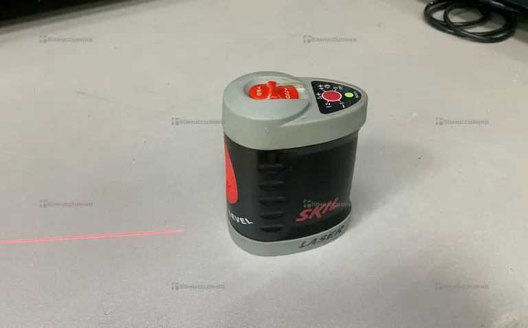 Лазерный уровень Skil 0515 AD (F0150515AD)
