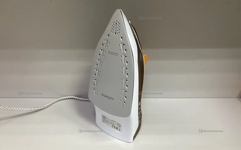 Утюг SCARLETT SC-SI30K47