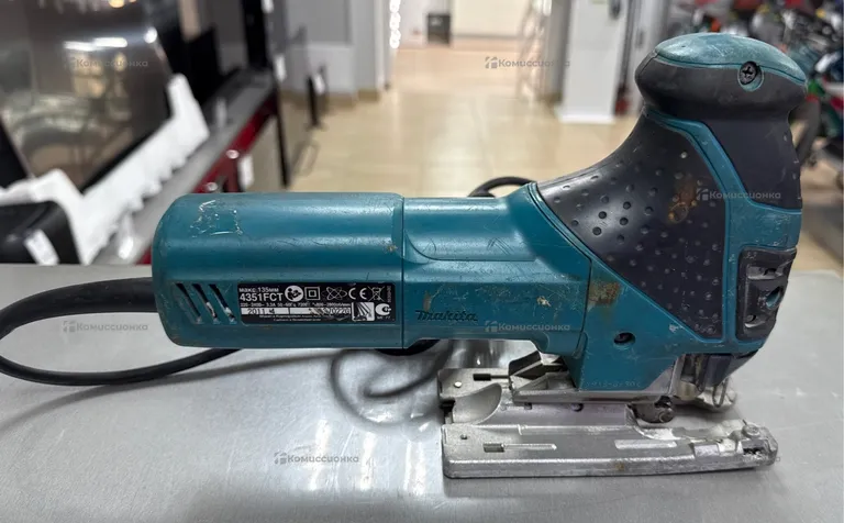 Электролобзик makita 4351FCT