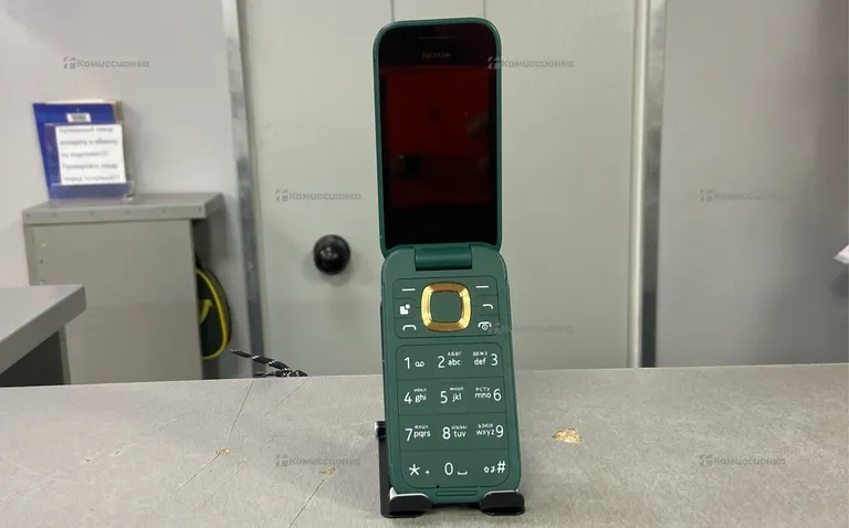 Nokia 2660 flip
