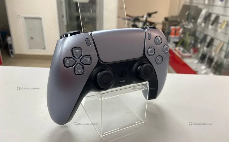 Геймпад Sony PS5. DualSense