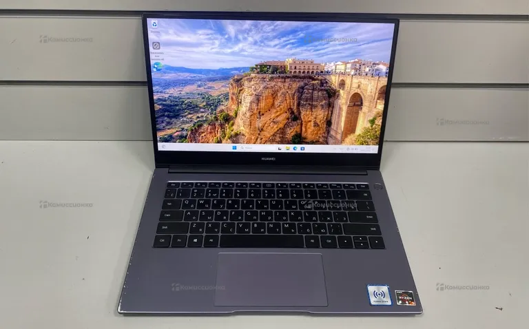 Ноутбук Huawei MateBook D14 Ryzen 5 3500U/8/512