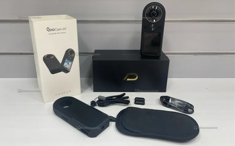 QooCam 8K Pocket 8K 360 Camera