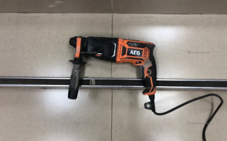 Перфоратор AEG KH 24 IE