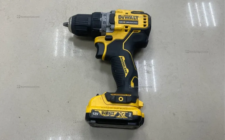 Аккумуляторная дрель-шуруповерт DeWALT DCD701 type