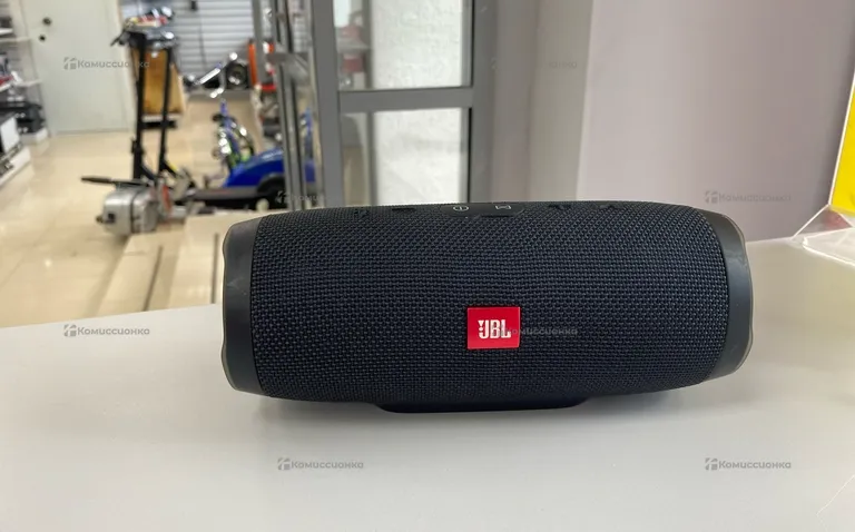 Колонка JBL CHARGE 3