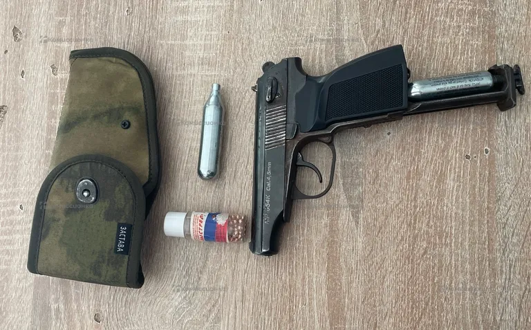 Пневматический пистолет MP-654К Cal. 4,5mm