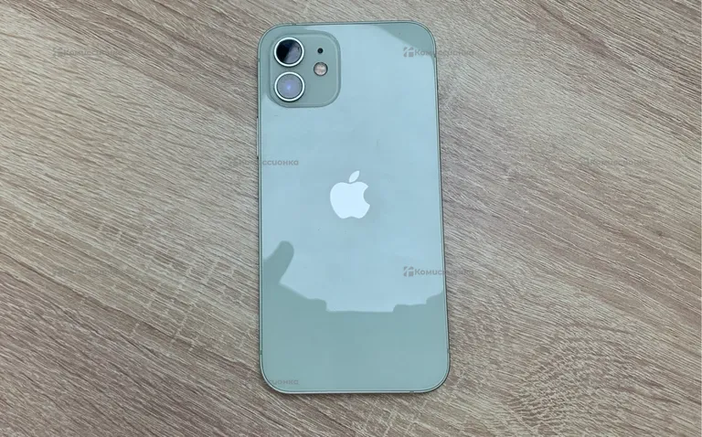 Apple iPhone 12 64 ГБ