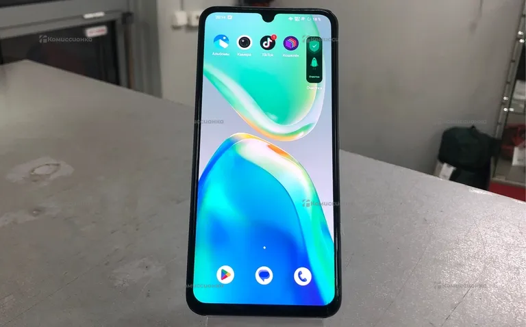 Vivo V25 8/256 ГБ
