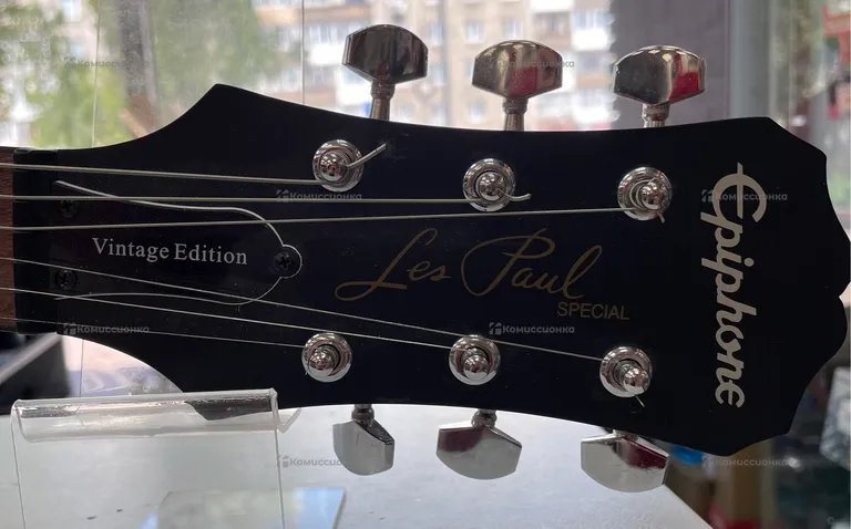 Электрогитара Epiphone Les Paul Special Satin E1 H