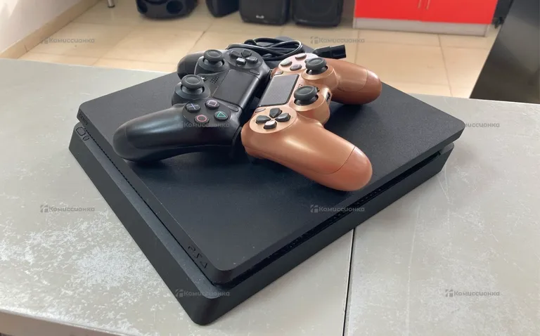 Приставка PlayStation 4 slim 2 TB