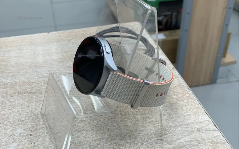 Часы  Galaxy watch 7 44 mm