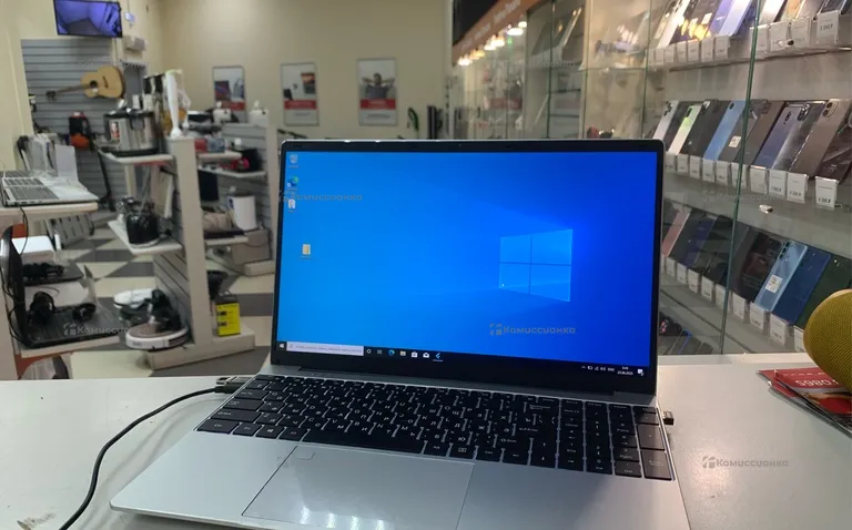 Ноутбук  Intel серебристый