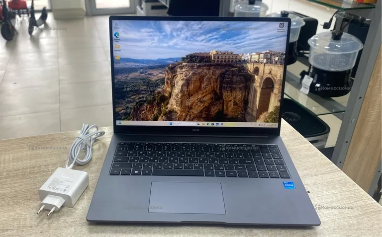 Ноутбук Honor MagicBook X16