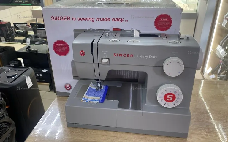 Швейная машина  singer heavy duty 4432
