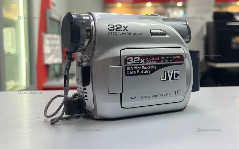 Видеокамера JVC 32X