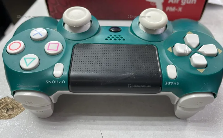 PS4. Геймпад DualShock 4 Replica