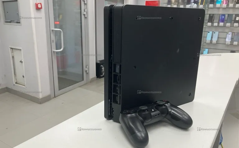 Приставка PS4. PlayStation 4 slim 500gb
