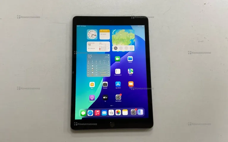 Планшет Apple iPad 2021 64Gb Wi-Fi A2602 10,2