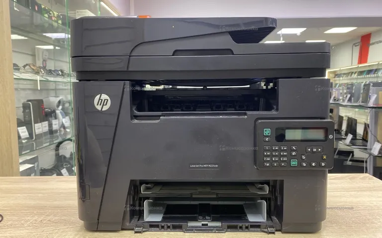 МФУ принтер HP LASER JET PRO M225RDN