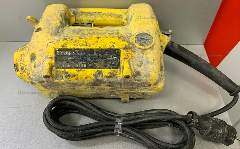 Вибратор для бетона Wacker Neuson