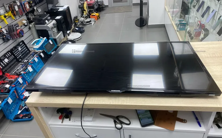 Телевизор Samsung UE40ES5530W
