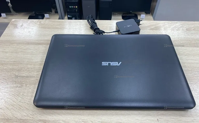 Ноутбук ASUS X751L