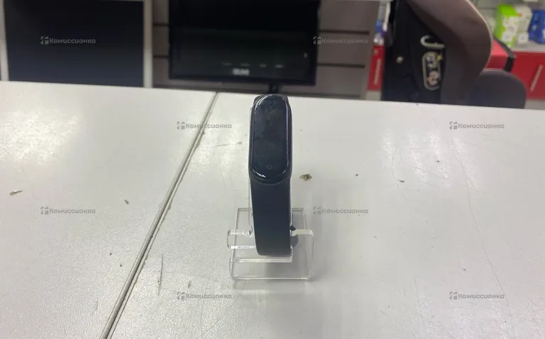 Часы  Xiaomi Mi Band 5