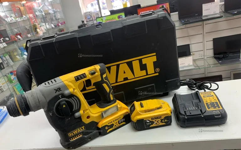 Перфоратор dewalt DCH273P2 5.0Ач х2