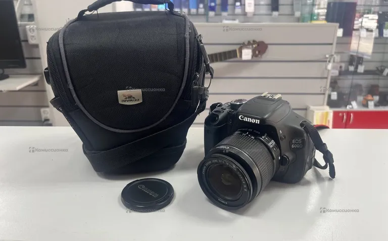 Фотоаппарат  Canon EOS600D