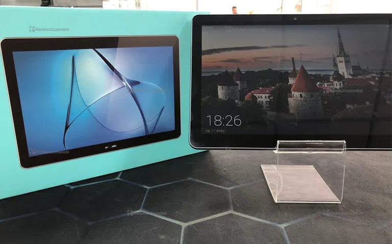 Планшет Huawei Mediapad T3