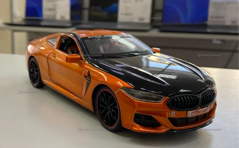 Машинка BMW