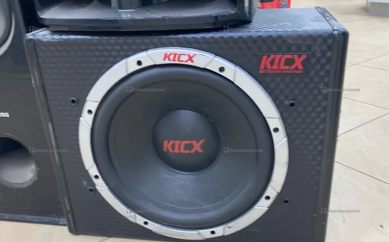 Сабвуфер активный Kicx AP300BPA