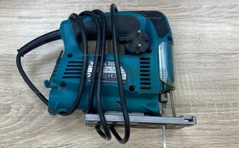 Электролобзик makita 4329