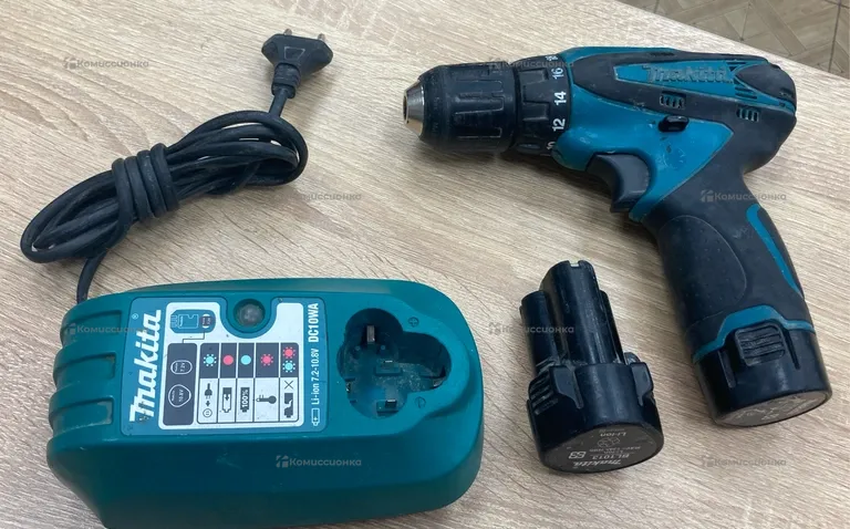 Дрель-шуруповерт makita DF330DWE