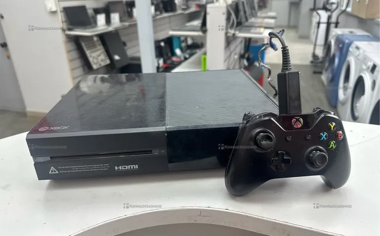 Приставка Xbox One 500Gb